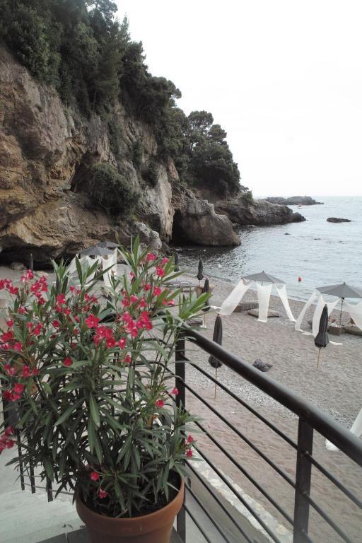 Eco Del Mare Acomodação com café da manhã Lerici Exterior foto